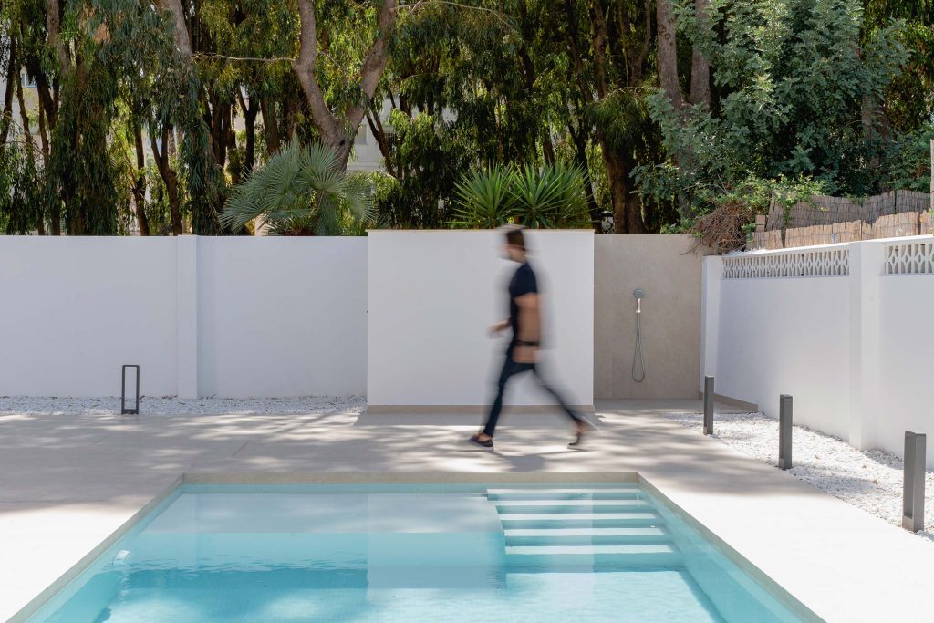 Se trata de una foto de Casa Strauss, un proyecto de MOMP que ejemplifica a la perfección la arquitectura mediterránea