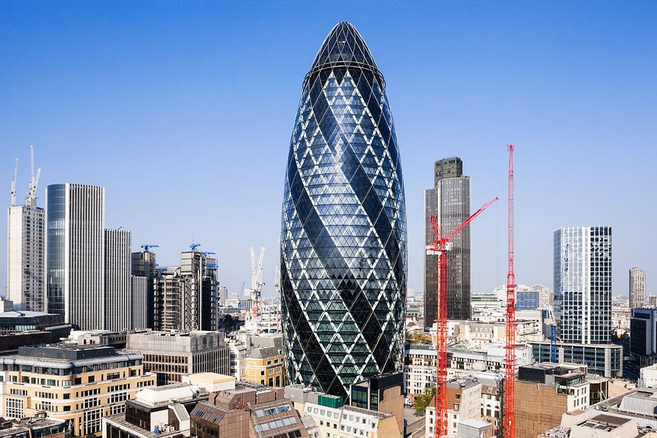 The Gherkin, la estructura triangular de Norman Foster.